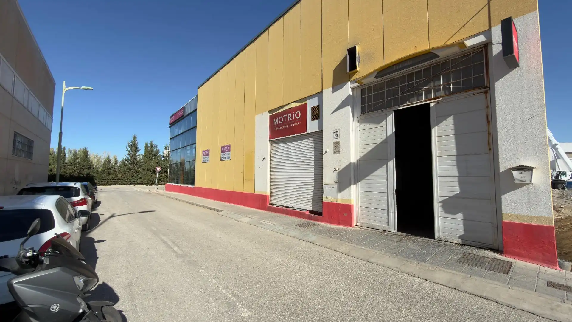 Nave industrial en venta en La Zubia Ciudad