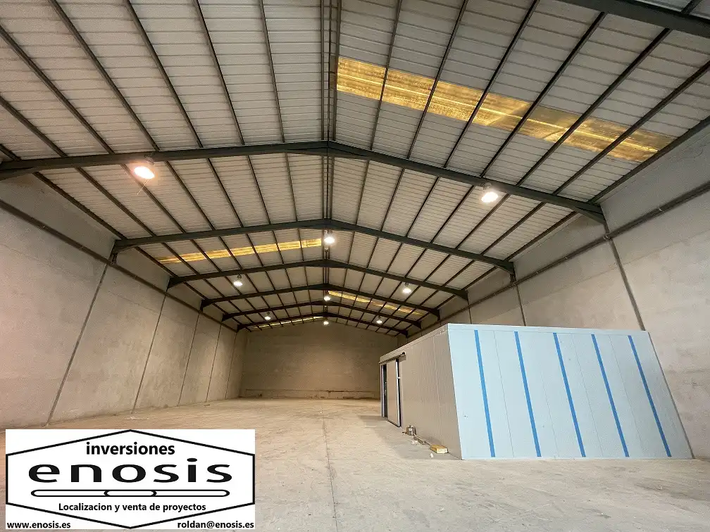 Nave industrial de alquiler en Roldán