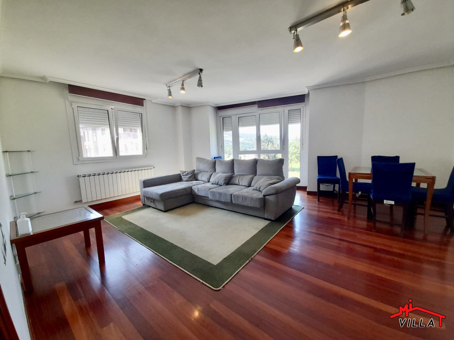 Wohnzimmer von Wohnung zum verkauf in Voto mit Heizung, Abstellraum und Balkon