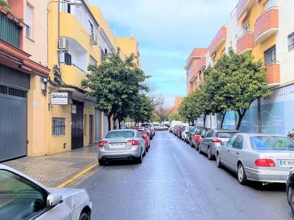 Vista exterior de Local de lloguer en  Sevilla Capital