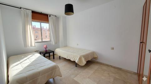 Foto 4 de Piso en venta en Calle Luis Barahona de Soto, Los Guindos - Parque Mediterráneo - Santa Paula, Málaga