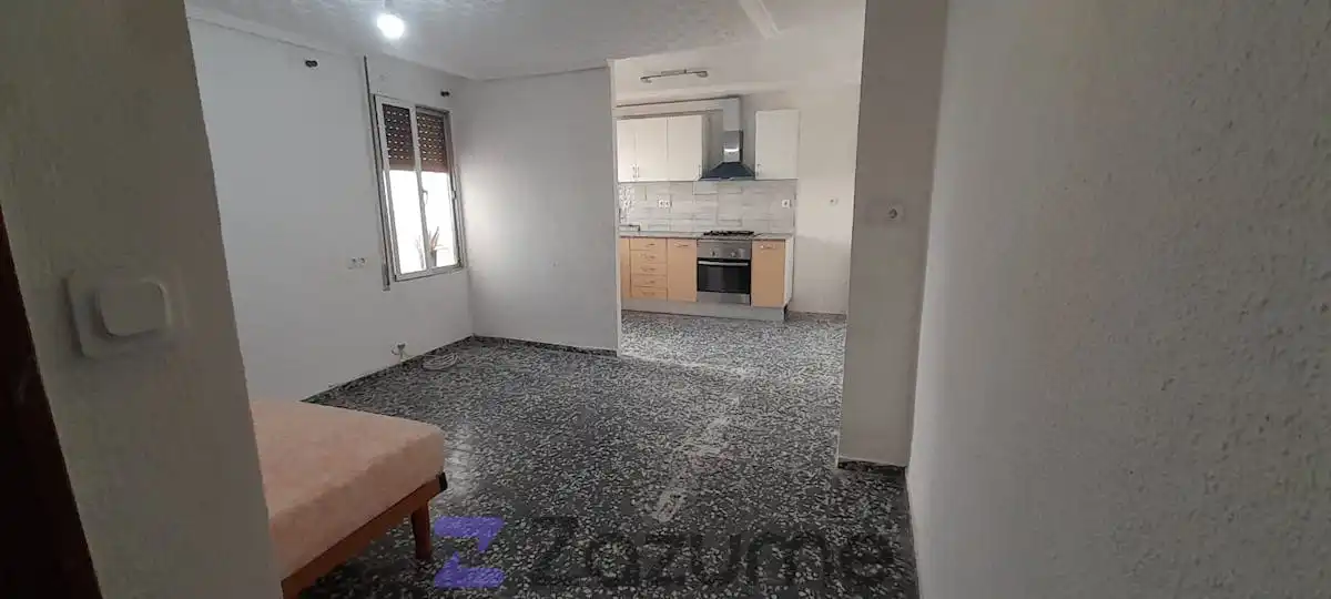 Study for rent in Carrer Sogorb, Centro Puerto