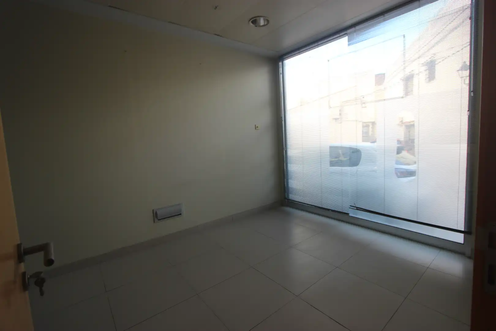 Gewerbefläche zum Verkauf in Avenida del Mediterráneo, imagen 4