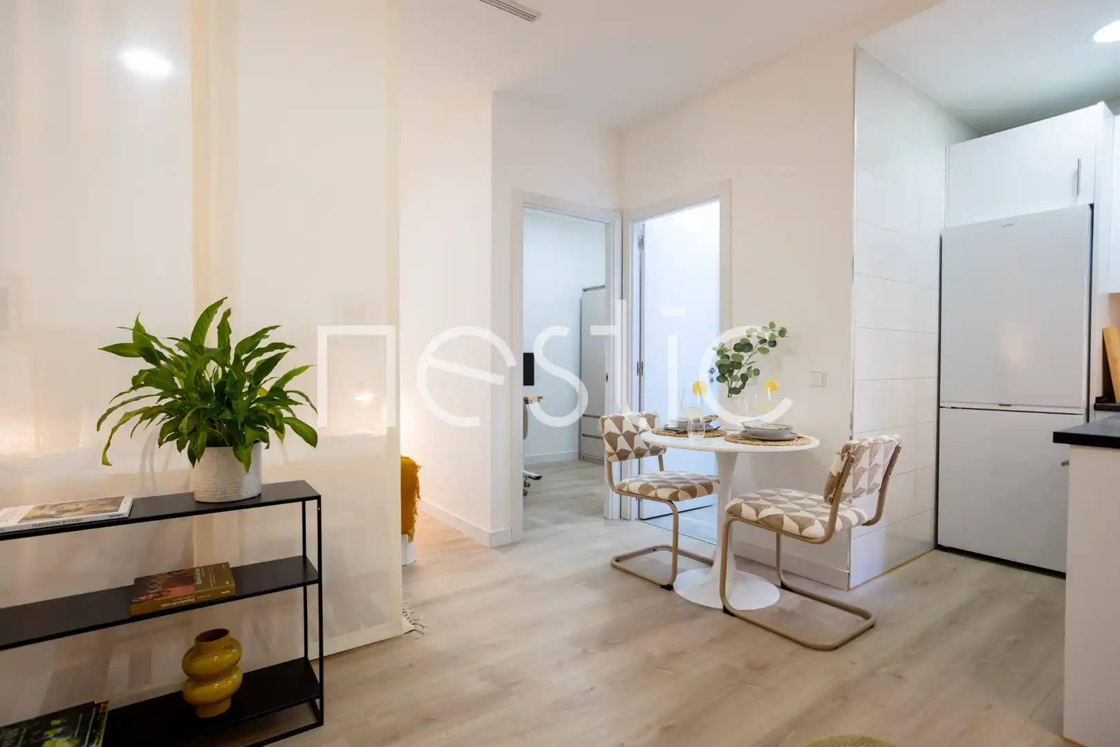 Habitación de Apartamento de alquiler en Madrid con Aire acondicionado, Calefacción y Amueblado