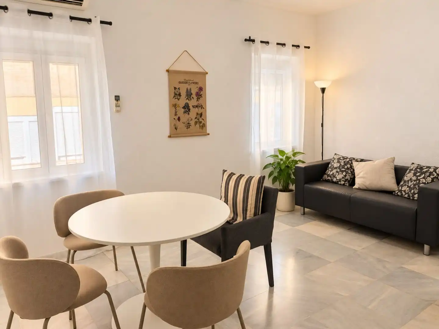 Living room of Office for rent in Triana