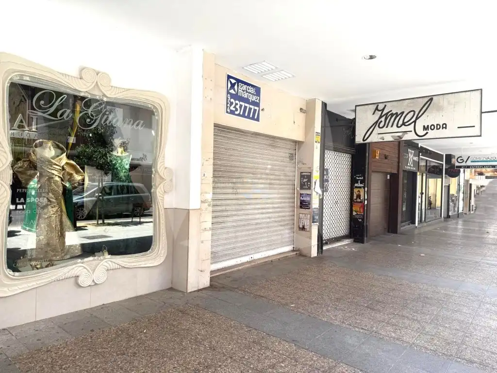 Gewerbefläche zum Verkauf in Avenida Juan Carlos I, imagen 4