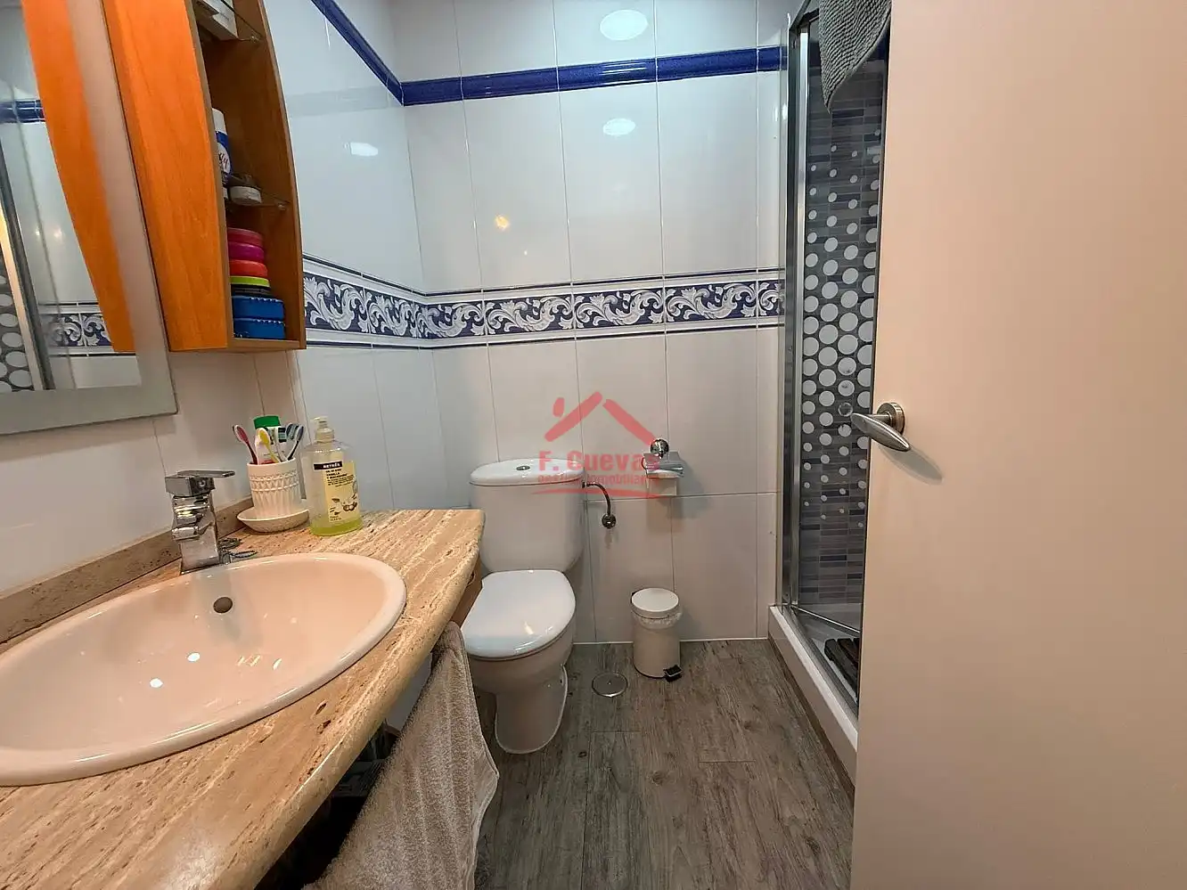 Bany de Apartament en venda en Vélez-Málaga amb Jardí privat, Terrassa i Piscina