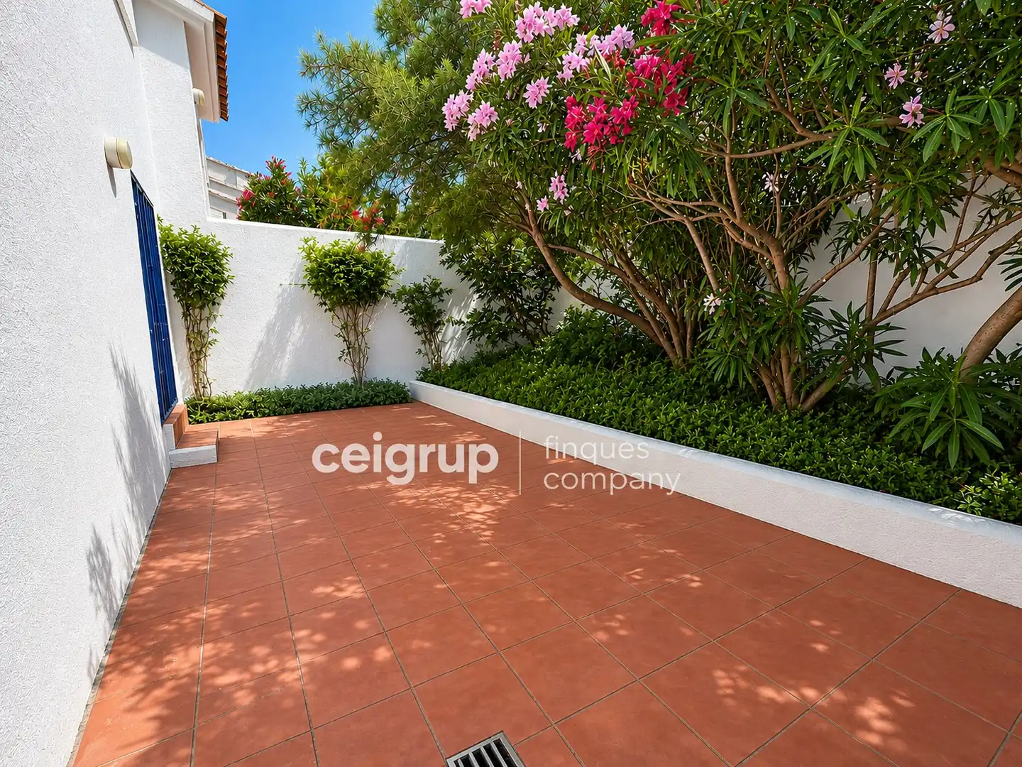 Terraza de Planta baja en venta en Llançà con Terraza, Trastero y Piscina