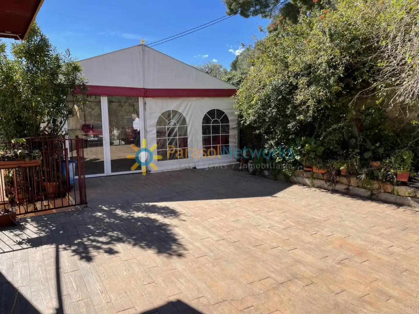 Exterior view of Buildings for sale in Ador  with Community pool