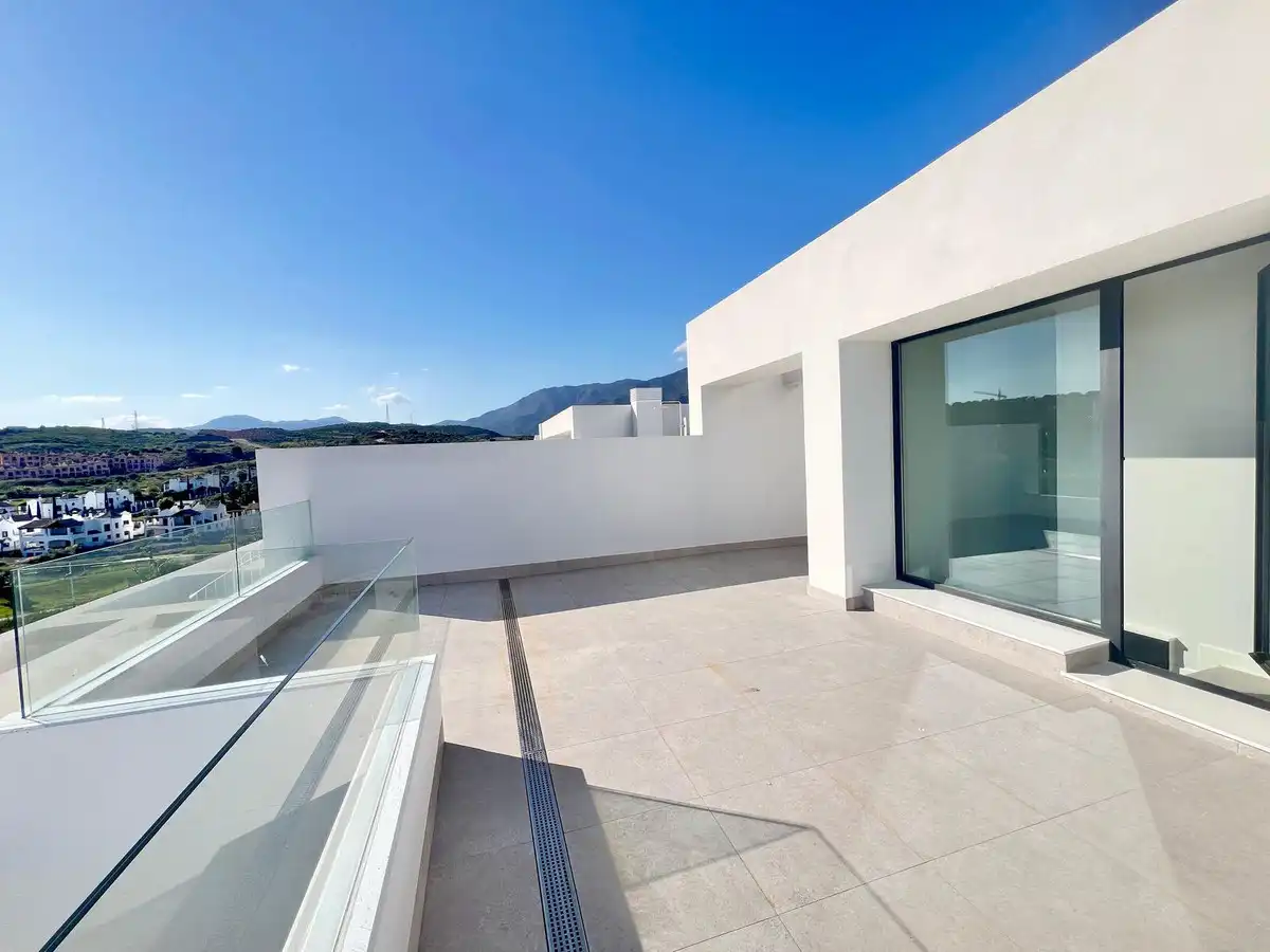 Terrassa de Dúplex en venda en Estepona amb Aire condicionat, Terrassa i Traster