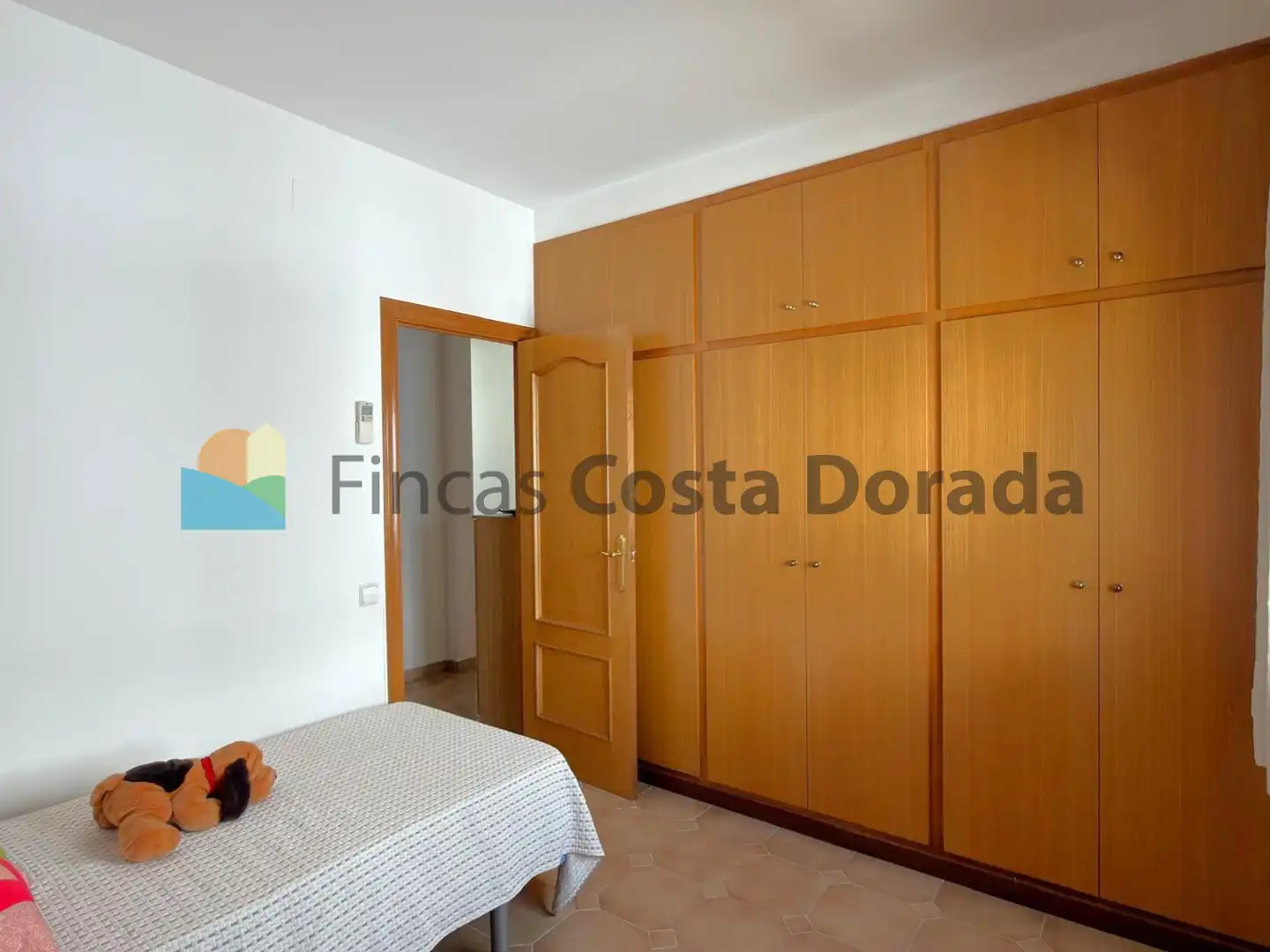Houses for sale in Cubelles  with Air Conditioner, Private garden and Parquet flooring