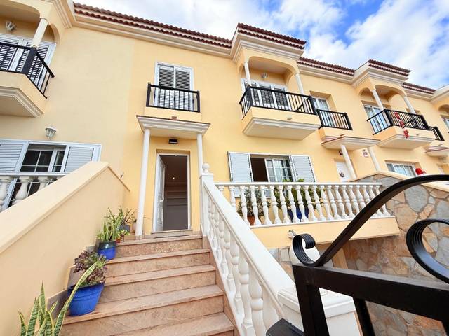 Casa adosada en Venta en Aderno en Longuera - Toscal