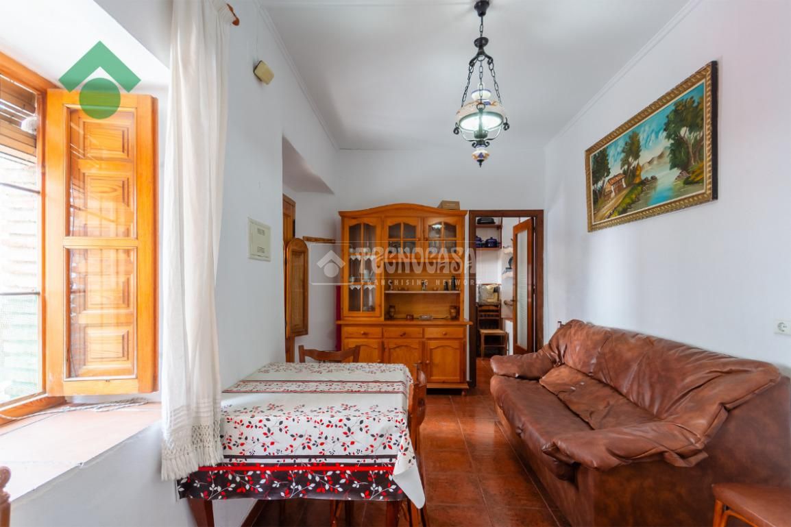 Sala d'estar de Casa adosada en venda en Benamocarra amb Balcó