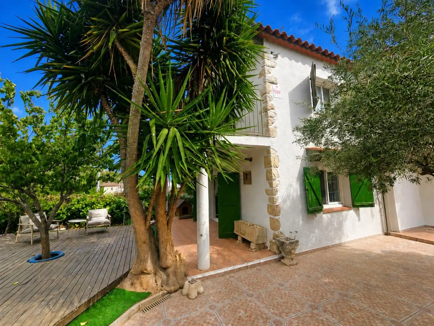 Casa con terraza en venta en Canyelles, imagen 3