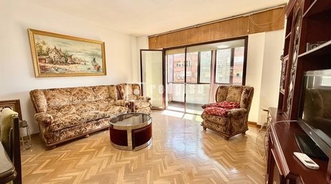 Foto 2 de Piso en venta en De Bravo Murillo, Cuatro Caminos - Azca, Madrid Capital