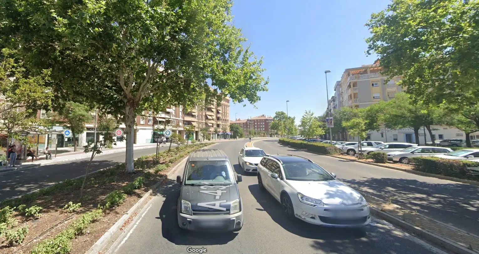 Individual con ascensor en venta en Poniente-Sur