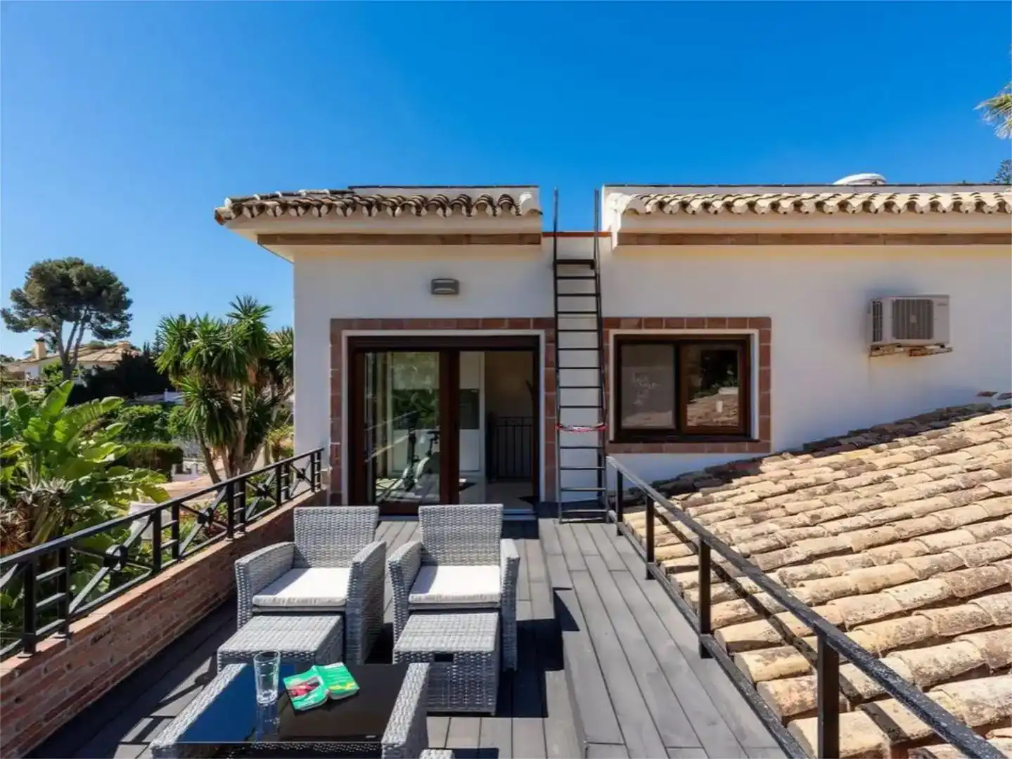 Terrassa de Casa o xalet de lloguer en Mijas amb Aire condicionat, Jardí privat i Piscina