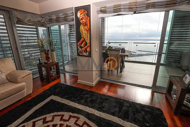 Sala de estar de Piso en venta en Barcelona con Calefacción y Terraza