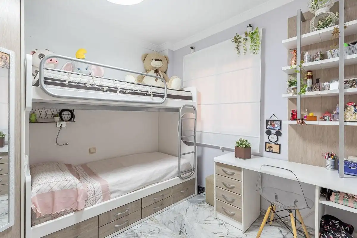 Habitación de Piso en venta en Granada con Aire acondicionado y Terraza