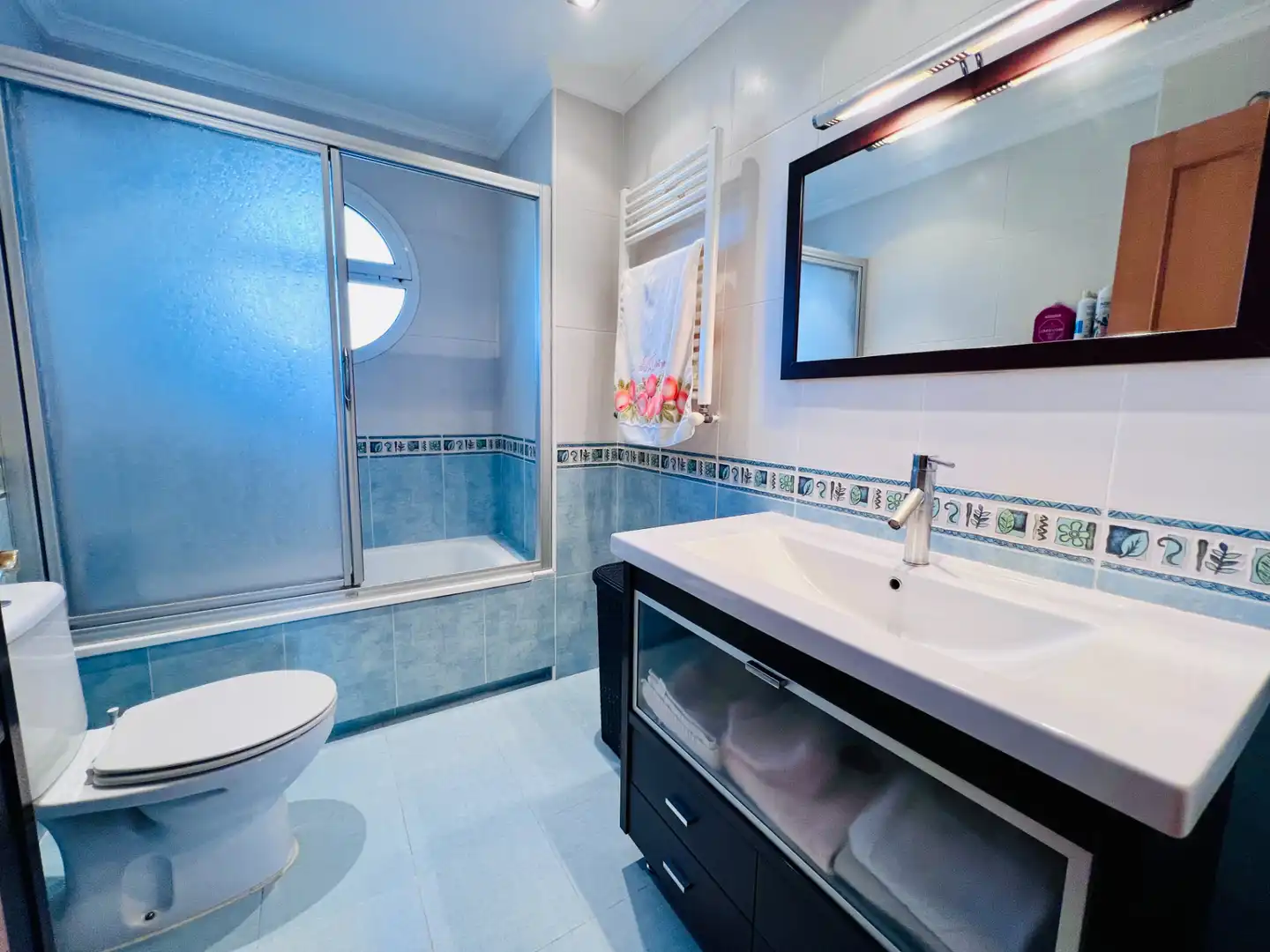 Baño de Casa o chalet en venta en Petrer con Aire acondicionado, Calefacción y Jardín privado