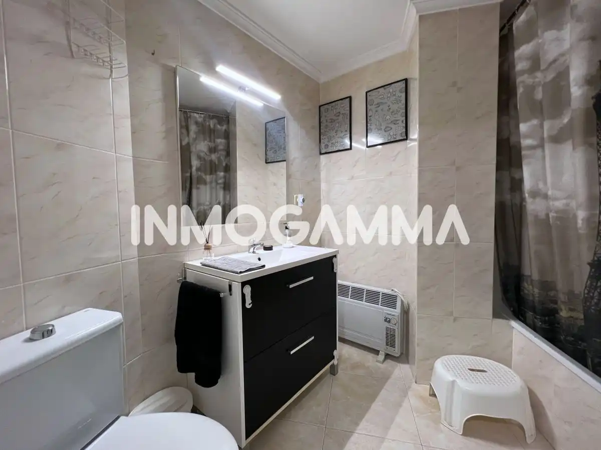 Baño de Piso en venta en Cullera con Aire acondicionado, Calefacción y Terraza