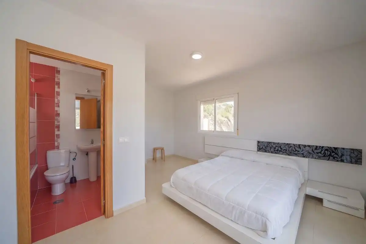 Casa pareada con terraza en venta en Carrer d'Oriola, imagen 18