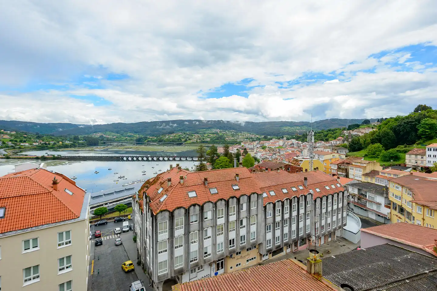 Vista exterior de Piso en venta en Pontedeume