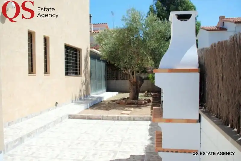 Terrassa de Casa adosada en venda en Salou amb Aire condicionat, Calefacció i Jardí privat