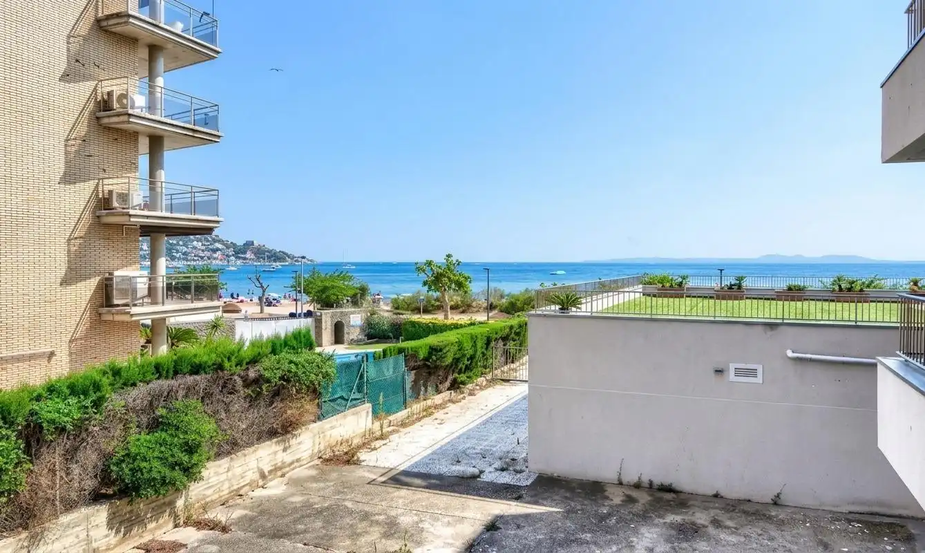 Apartment with lift for sale in Paseo MARITIM 28, imagen 3