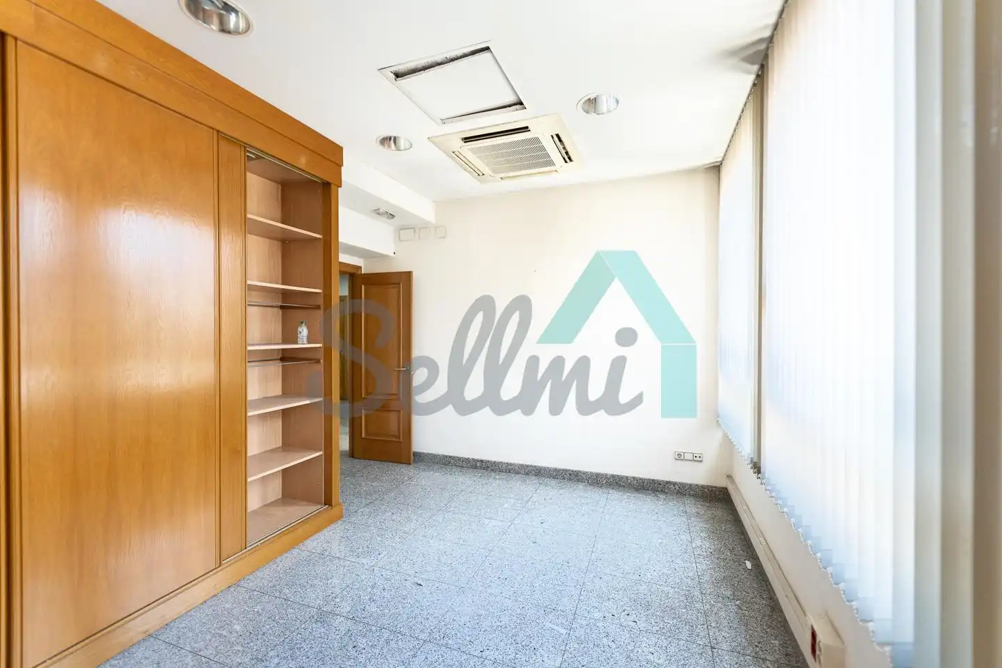 Piso en venta en Oviedo  con Parquet