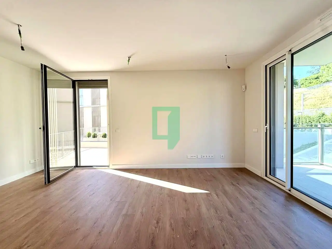 Wohnzimmer von Wohnung zur Miete in Tiana mit Klimaanlage und Terrasse