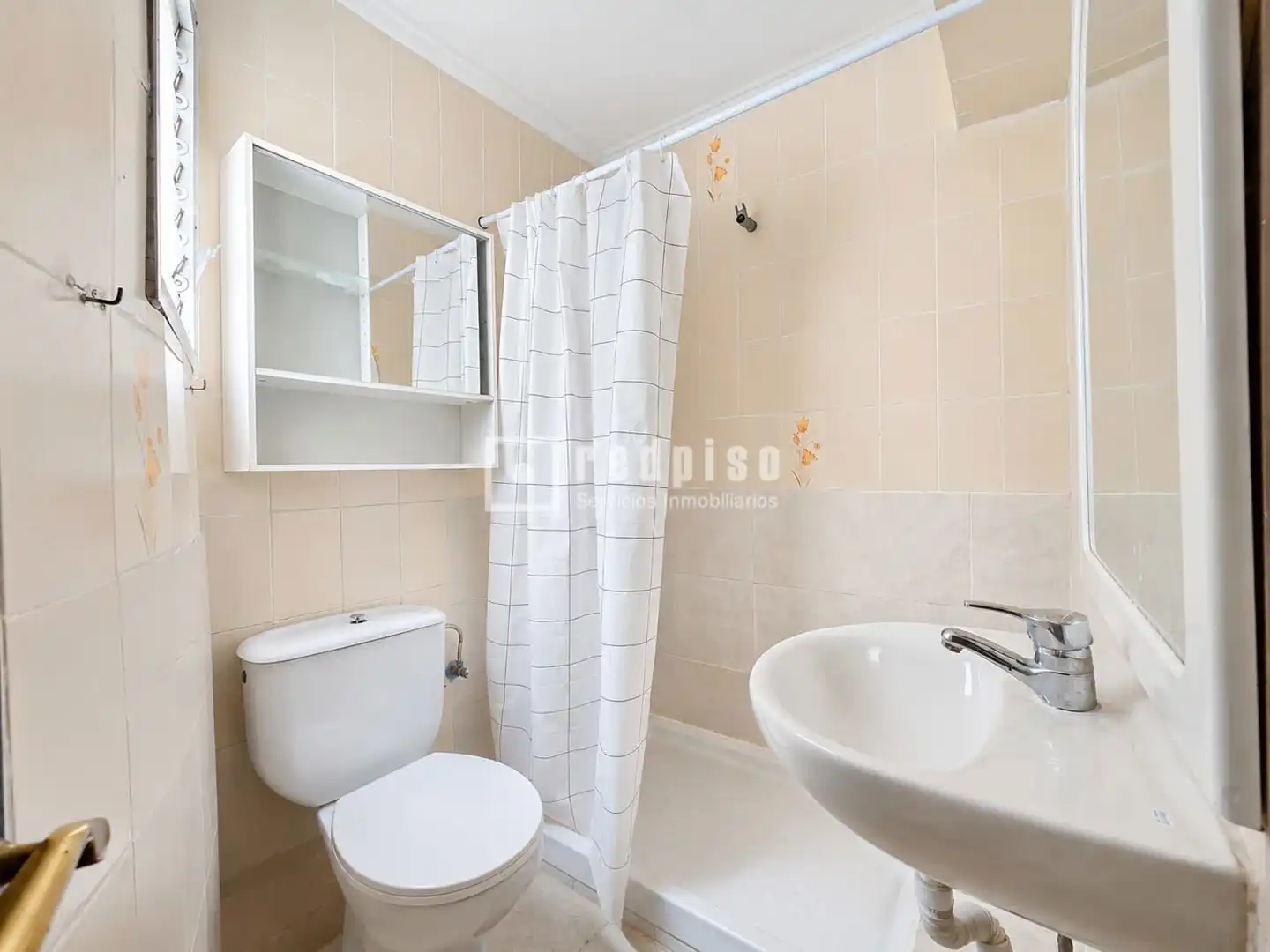 Baño de Piso en venta en Xirivella con Aire acondicionado y Amueblado