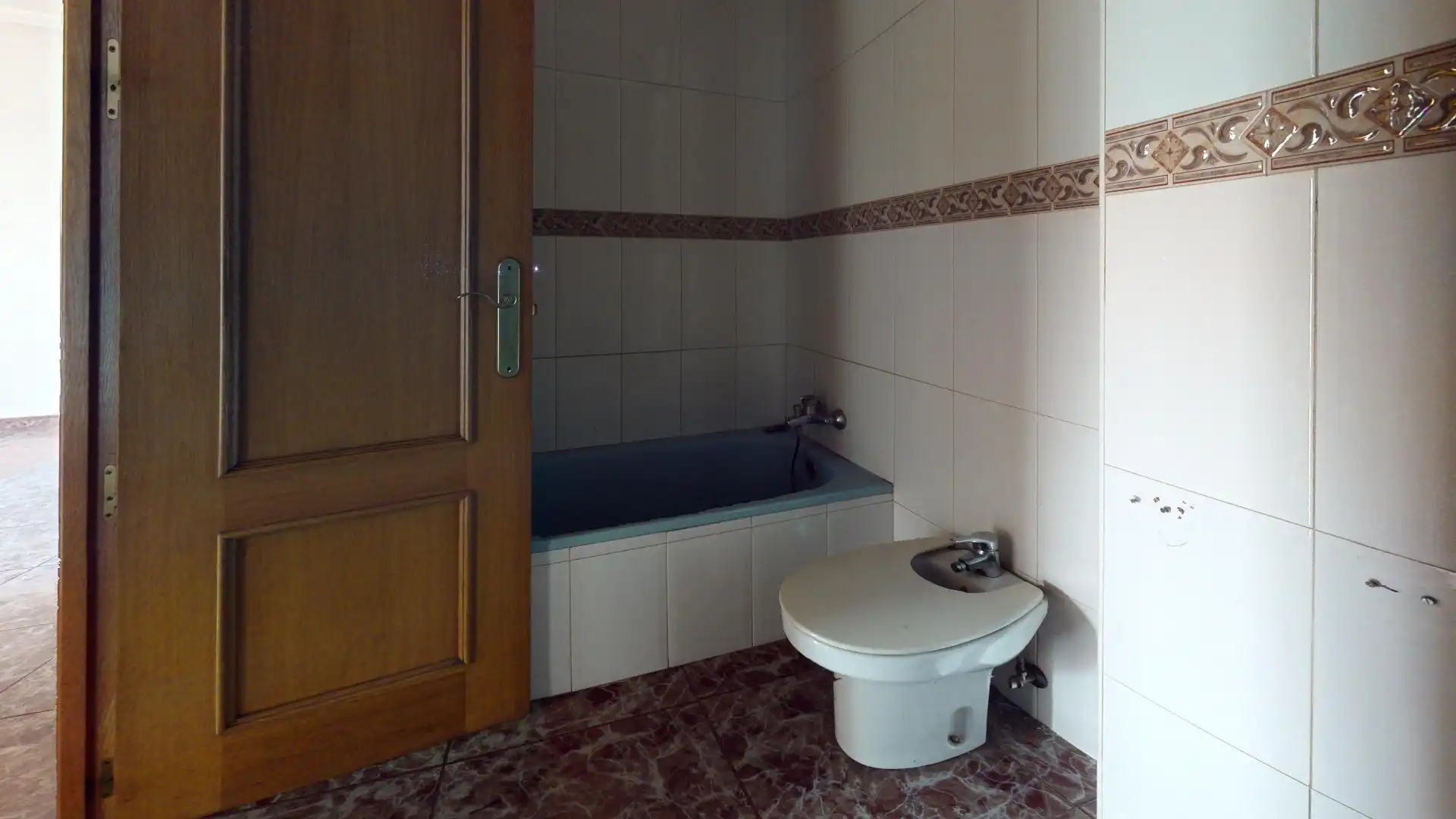 Baño de Piso en venta en Murcia con Terraza y Balcón