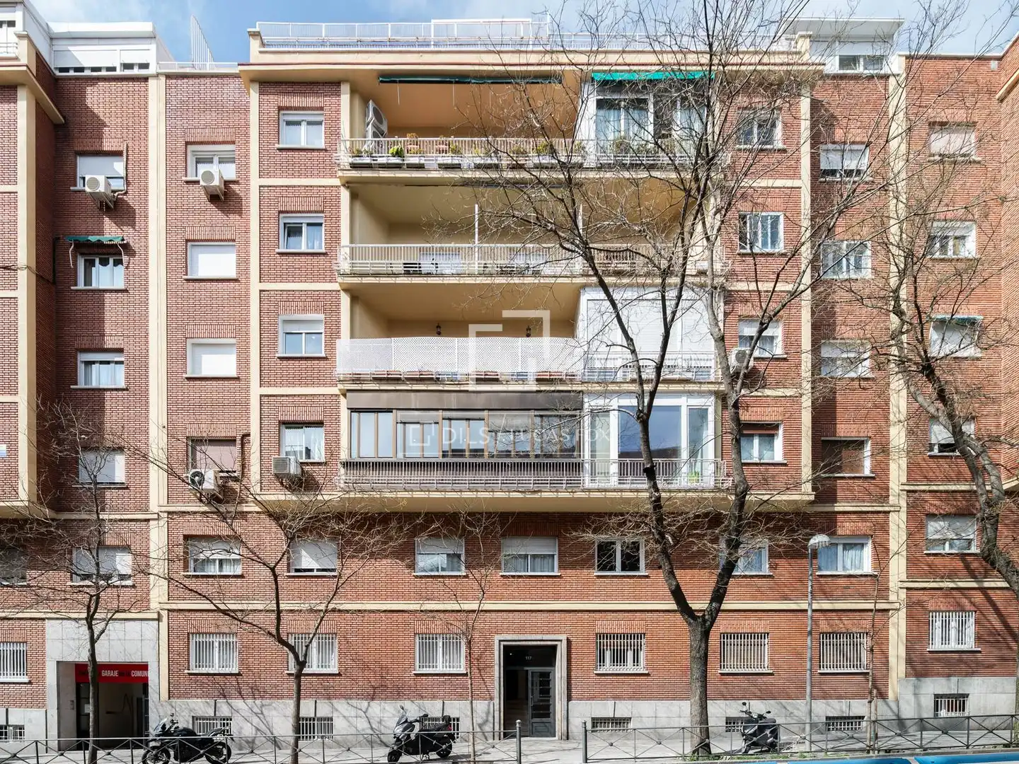 Vista exterior de Piso en venta en Madrid con Aire acondicionado, Calefacción y Parquet