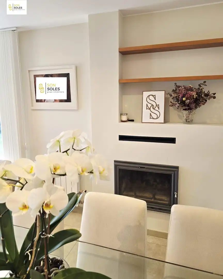 Sala de estar de Casa o chalet en venta en Santa Cruz de Bezana con Calefacción, Jardín privado y Terraza