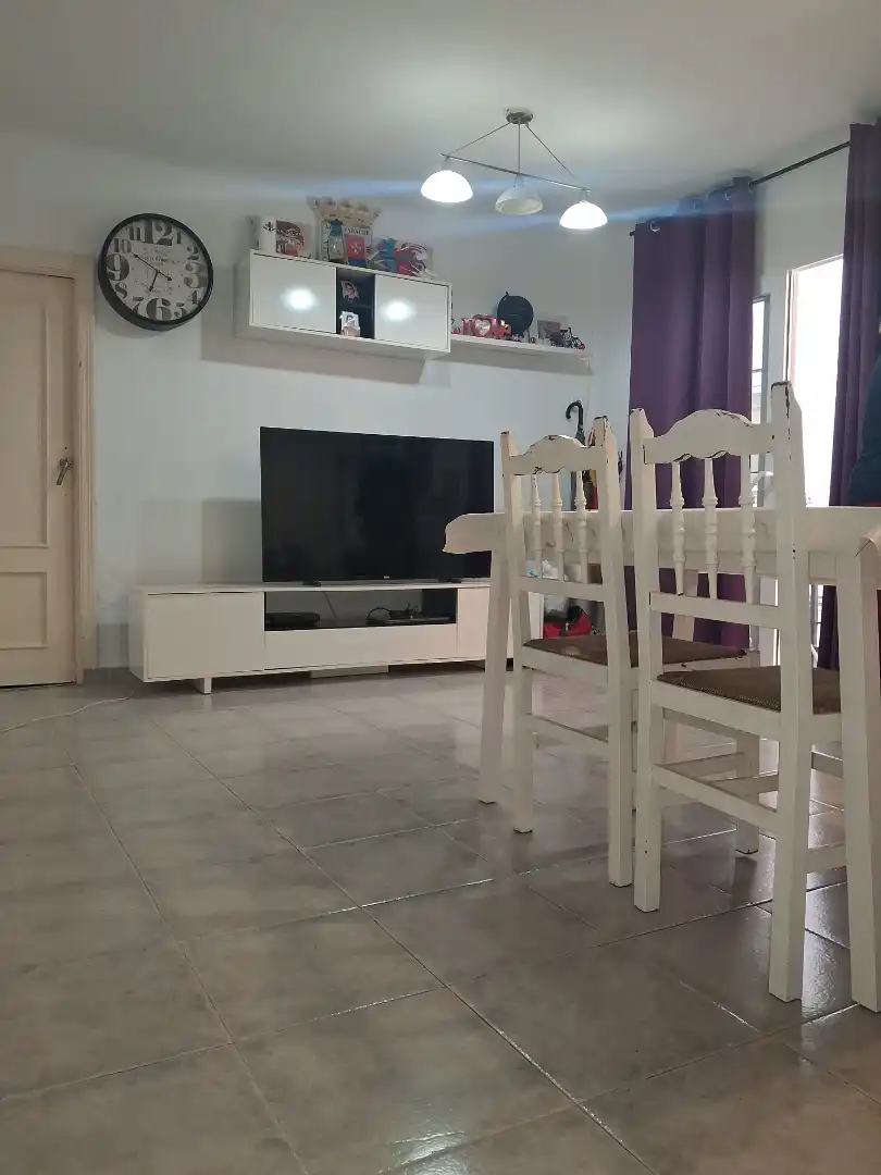Living room of Flat for sale in San Juan de Aznalfarache  with Air Conditioner, Parquet flooring and Balcony