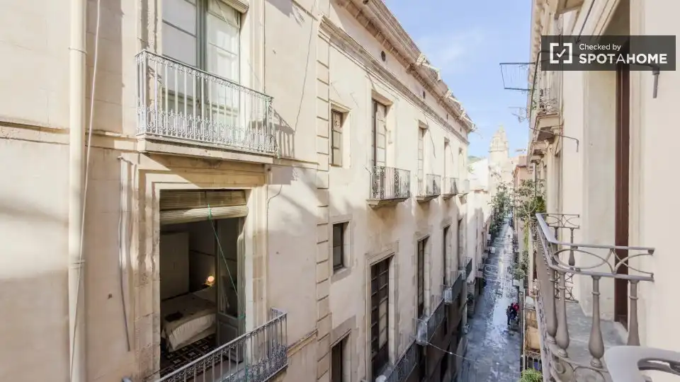 Flat with terrace to rent in Ciutat Vella, imagen 16