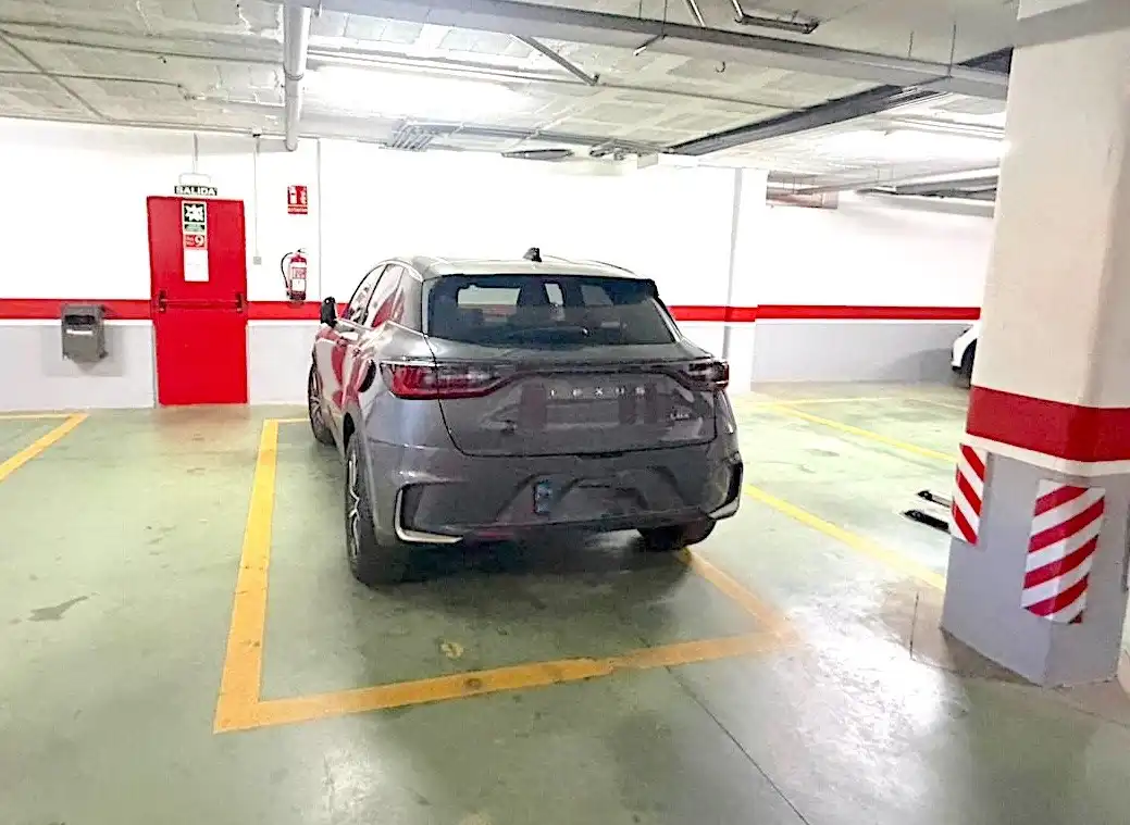 Parking de Apartamento en venta en Ojén con Aire acondicionado, Jardín privado y Piscina