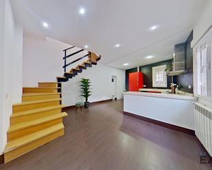 Duplex for sale in  Madrid Capital  with Heating