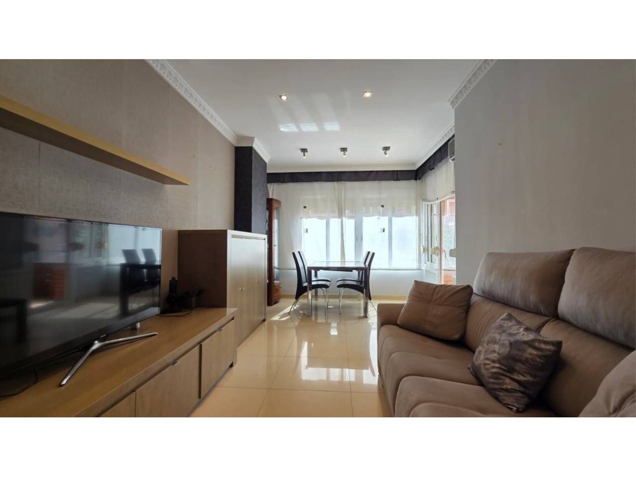 Living room of Flat for sale in  Barcelona Capital  with Air Conditioner, Heating and Balcony