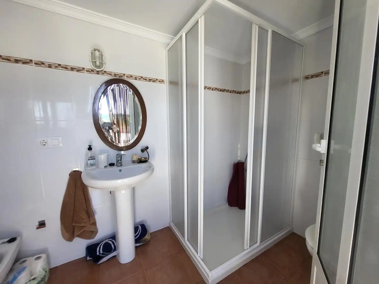 Bathroom of Houses for sale in Sisante  with Heating and Private garden