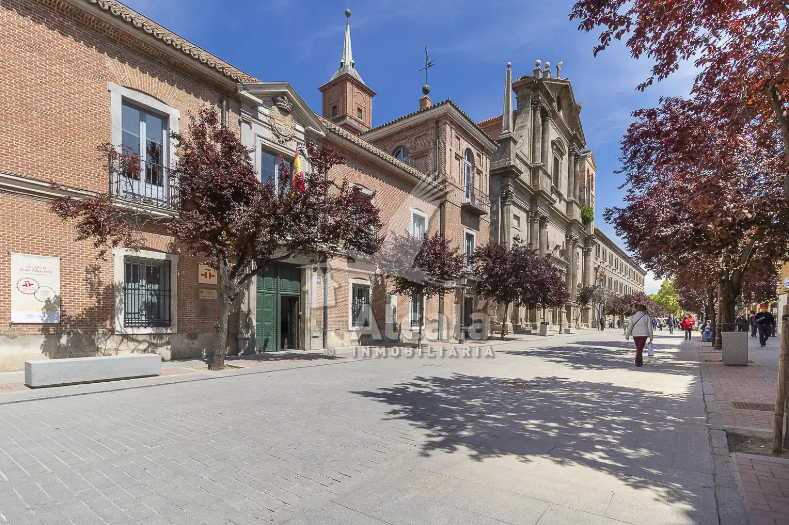 Vista exterior de Piso en venta en Alcalá de Henares con Calefacción y Terraza