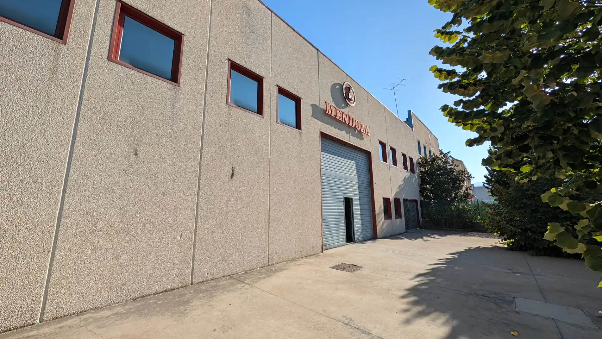 Vista exterior de Nave industrial en venta en Balenyà