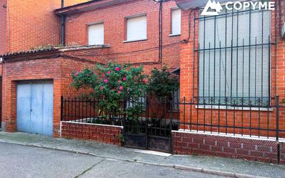 Vista exterior de Casa o xalet en venda en Novés amb Terrassa i Balcó