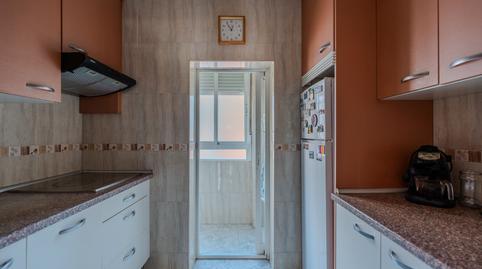 Foto 4 de Piso en venta en Calle de Los Yébenes, Aluche, Madrid