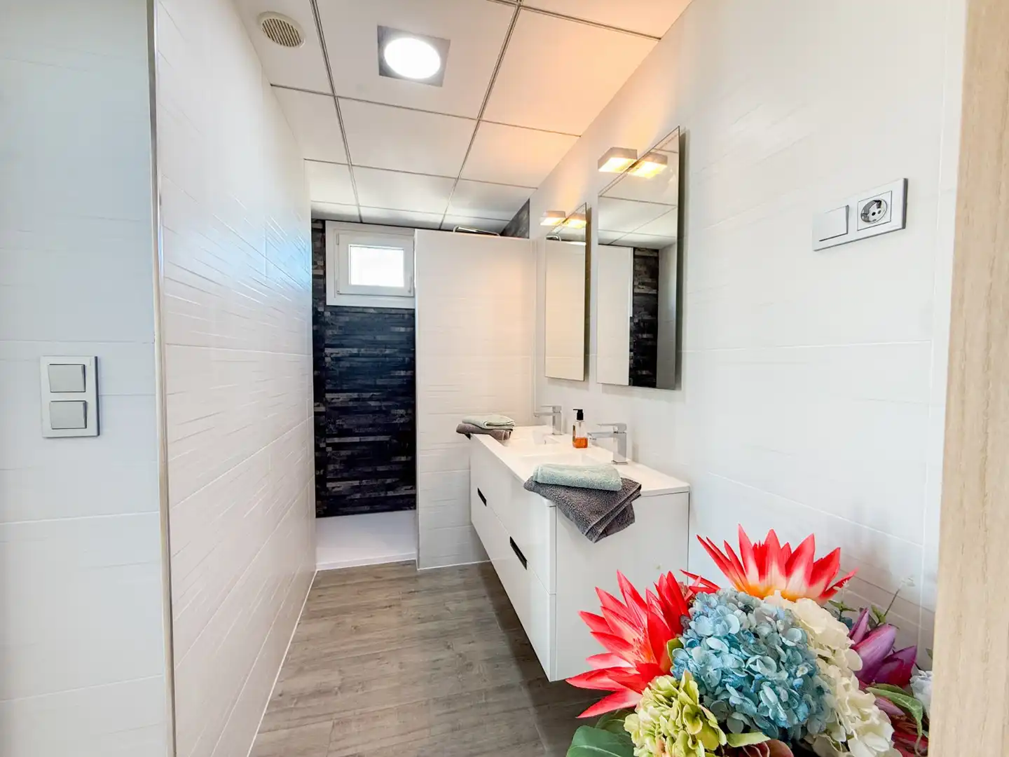 Badezimmer von Haus oder Chalet zum Verkauf in Águilas mit Klimaanlage, Privatgarten und Terrasse