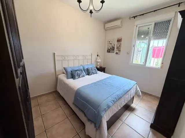 Habitación de Casa o chalet en venta en Palos de la Frontera con Aire acondicionado, Calefacción y Jardín privado