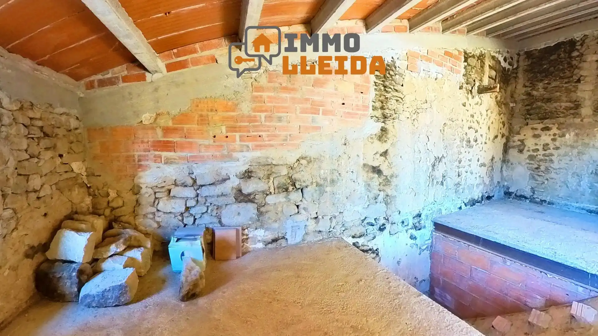 Casa adosada en venta en Vilanova de Meià con Terraza, Trastero y Balcón