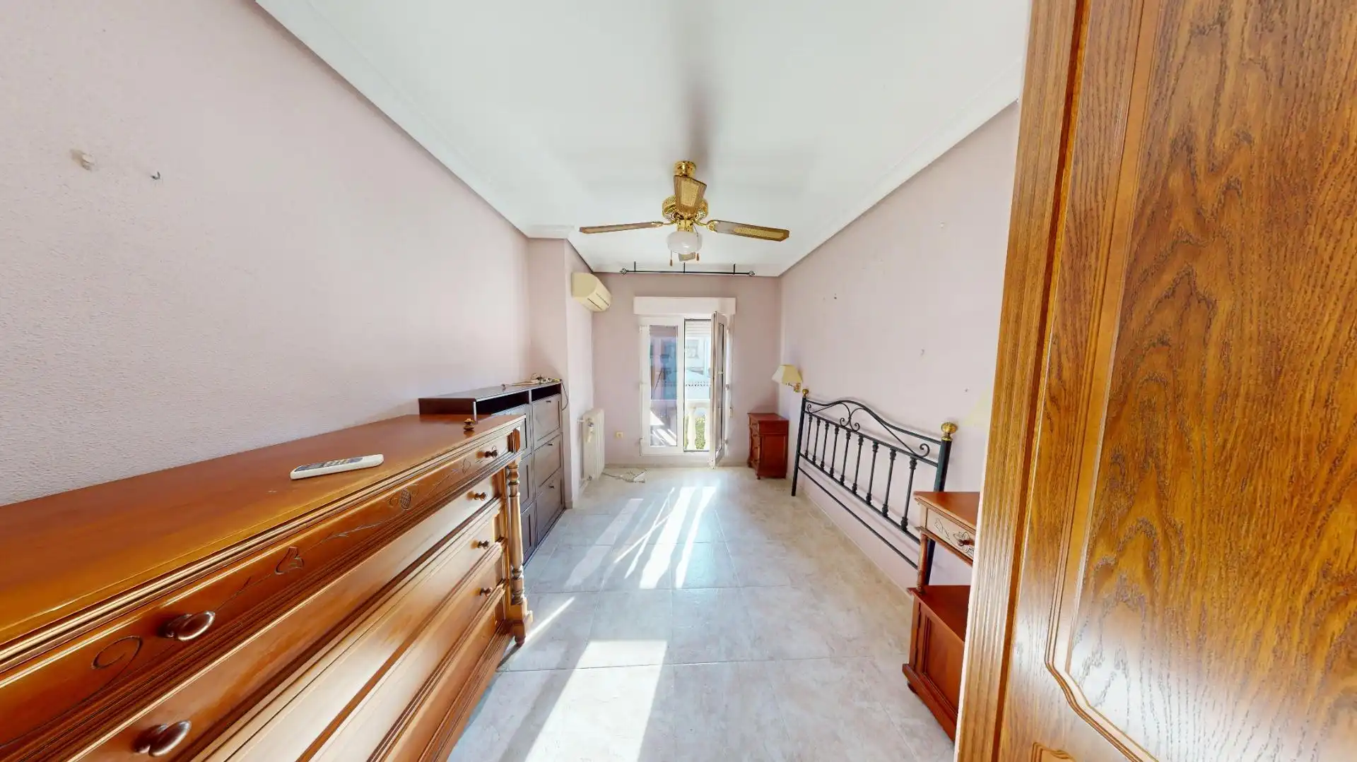 Habitación de Casa adosada en venta en El Molar (Madrid) con Calefacción, Jardín privado y Terraza