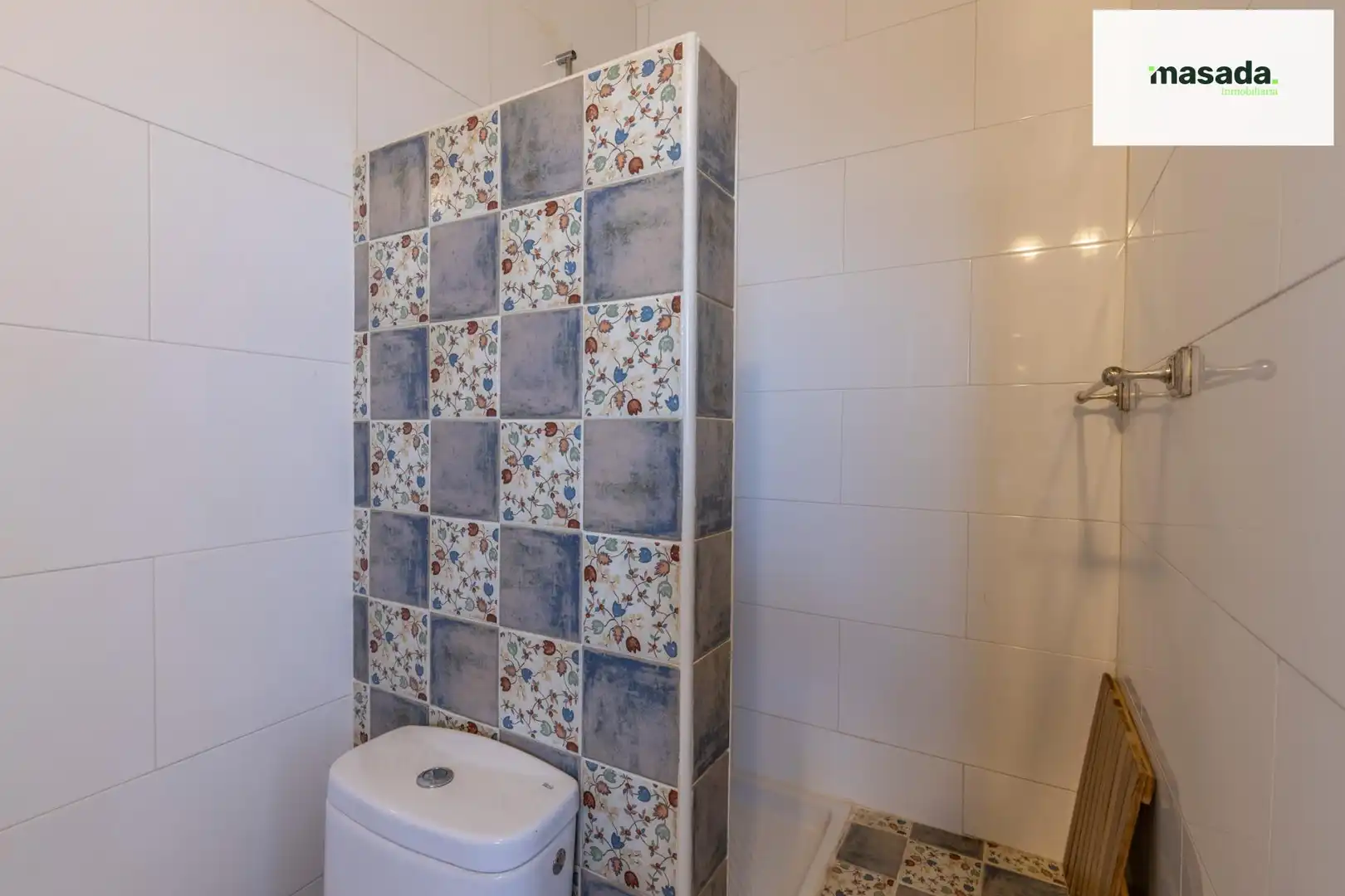 Baño de Casa o chalet en venta en Vegas del Genil con Calefacción, Jardín privado y Piscina